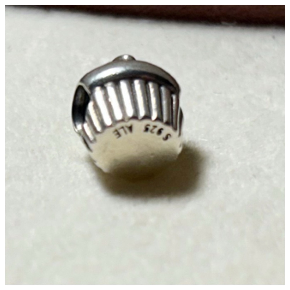 Retired PANDORA Cupcake Charm | 14k S925 ALE #790417 - Picture 6 of 6